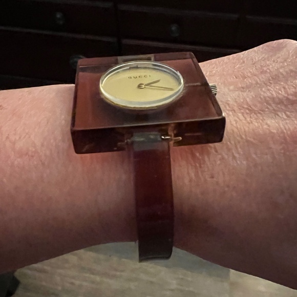 Auth Vintage Gucci Plexi Bangle Watch - Unique Rare Find - Picture 4 of 10